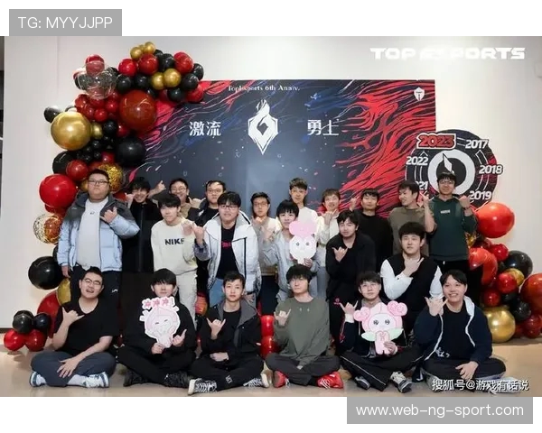 青年赛分析：TES团队协作展现出色配合与默契